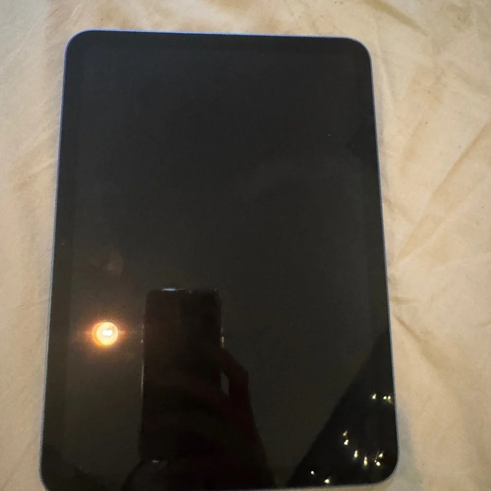iPad 10th gen WiFi only blue 64 gb